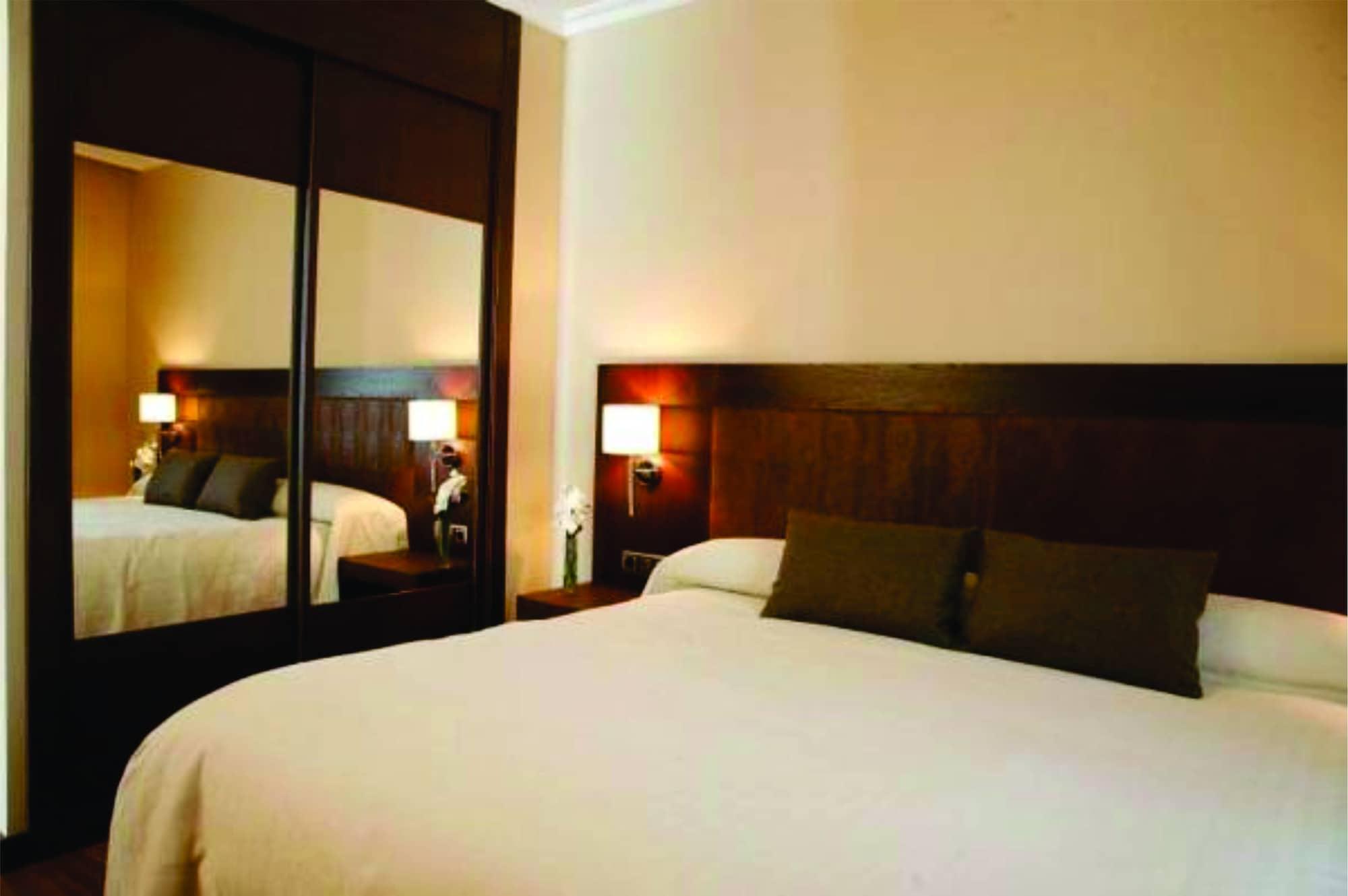 Hotel Villa De Aranda اراندا دي دويرو المظهر الخارجي الصورة