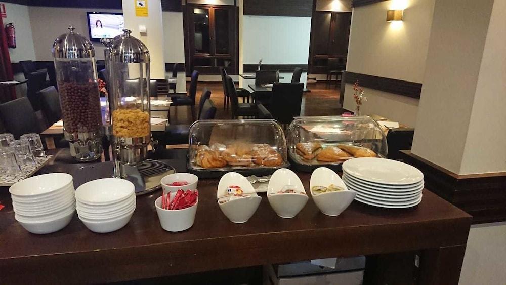 Hotel Villa De Aranda اراندا دي دويرو المظهر الخارجي الصورة